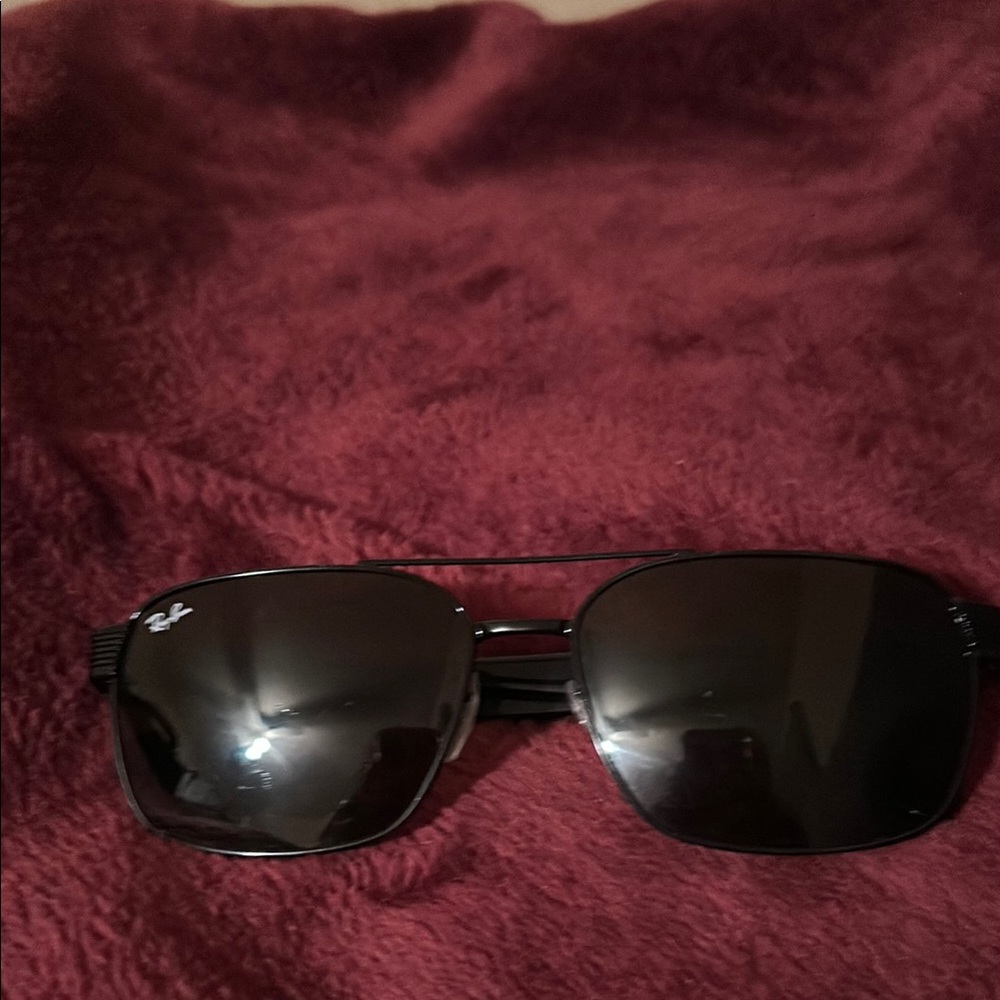 Ray-Ban Black Sunglasses
